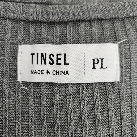 Tinsel Shirt Gray Long Sleeve Rib Knit Button Up V Neck Top Petite - Picture 6 of 8